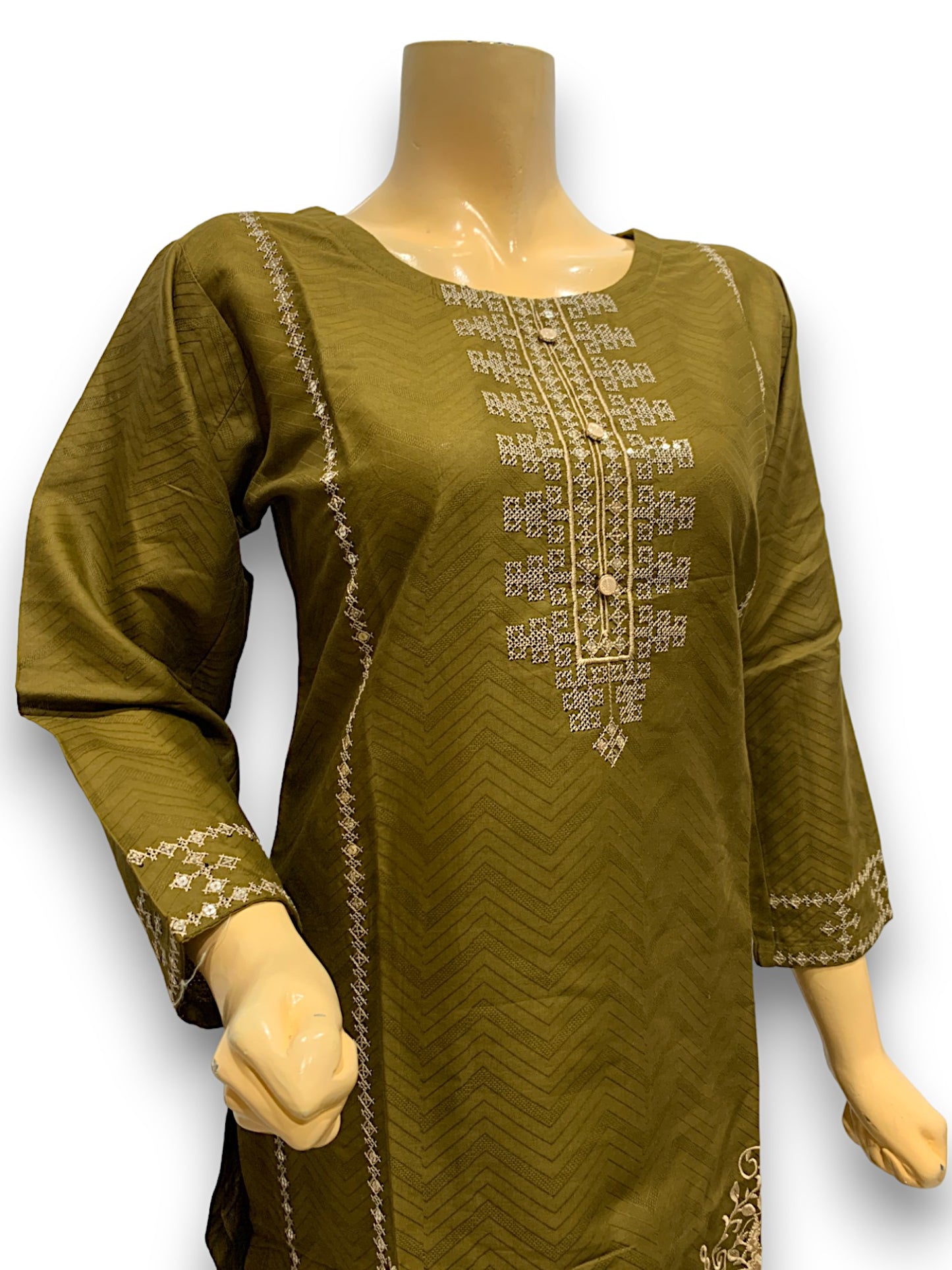 FCM(SC)-00230-MEHANDI GREEN