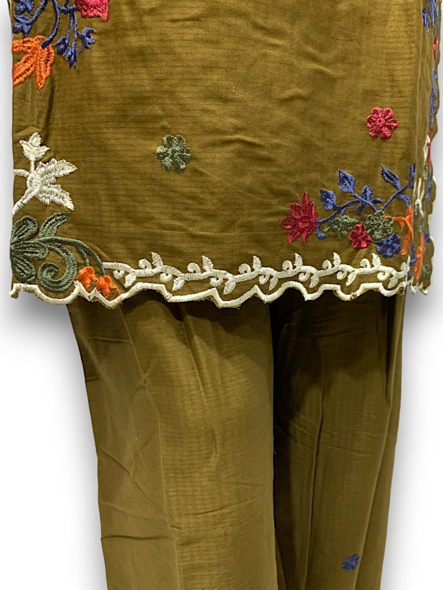 FCM(SC)-00180-MEHANDI GREEN